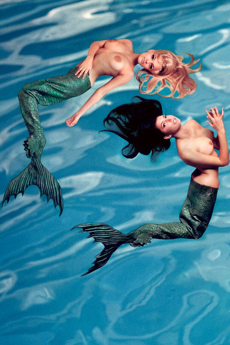 Le modèle pin-up 16P Victoria Valentino expose ses gros seins dans divers scanarios sexy