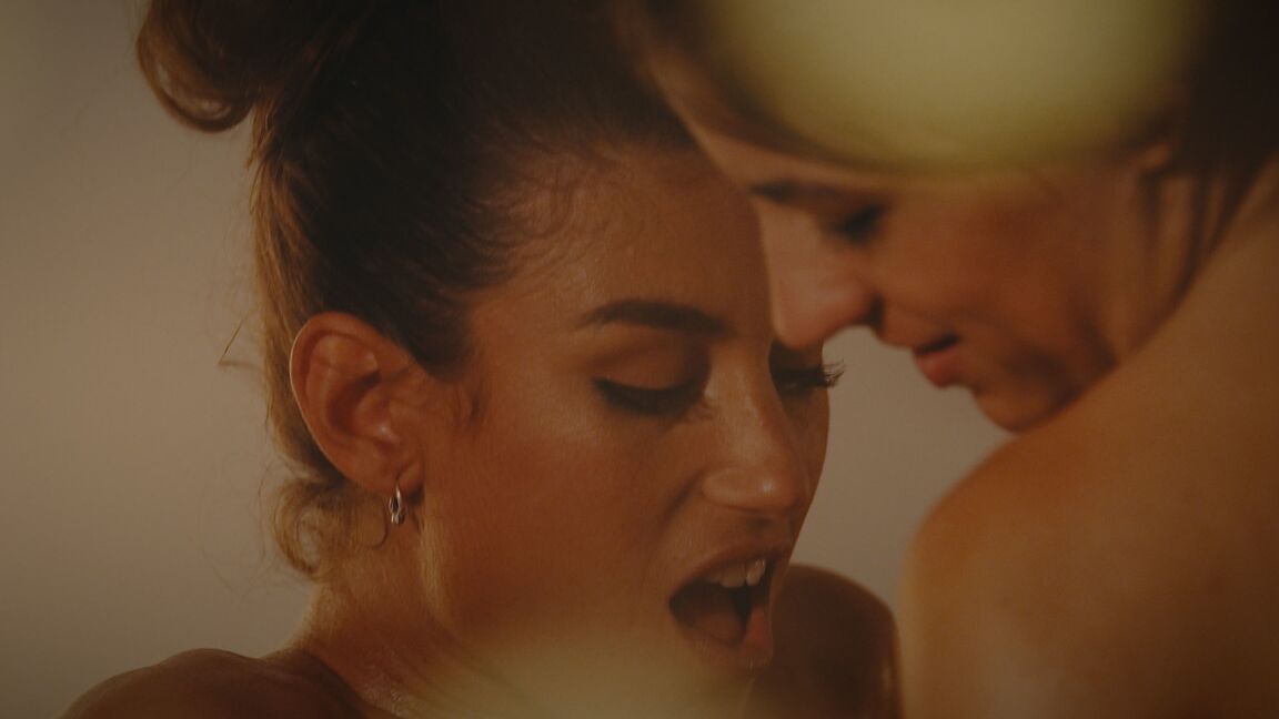 21P Viv Thomas Ena Sweet, Julia Roca