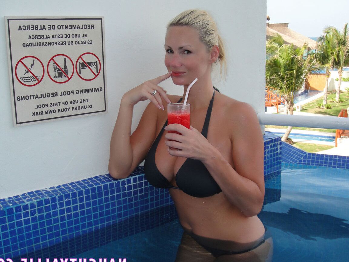 20P Big titted blonde Naughty Allie finger fucks after time in the pool