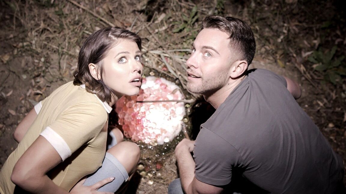 15P EYES IN THE SKYbrCOUPLE TAKEN BY ALIENS AND MADE TO STAR IN LIVE SEX