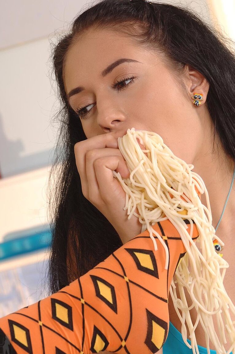 21P Sweet Gitta Blond and Miki S strip and get messy with noodles on the floor