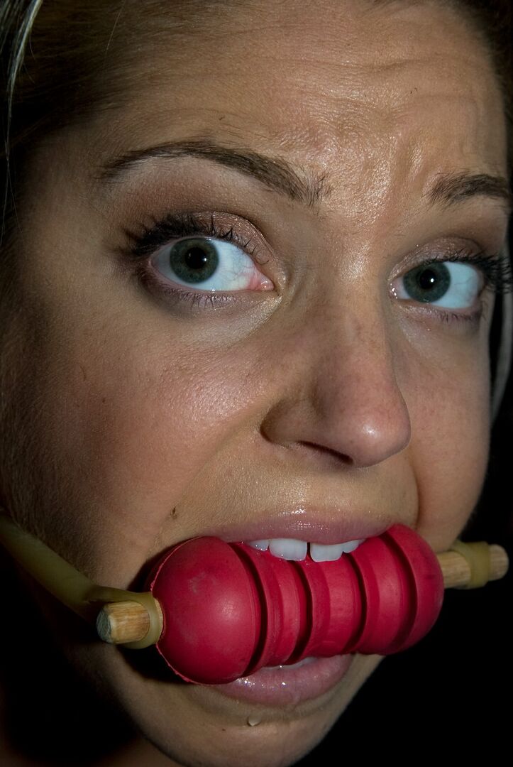 21P Device Bondage Hollie Stevens, Sgt Major