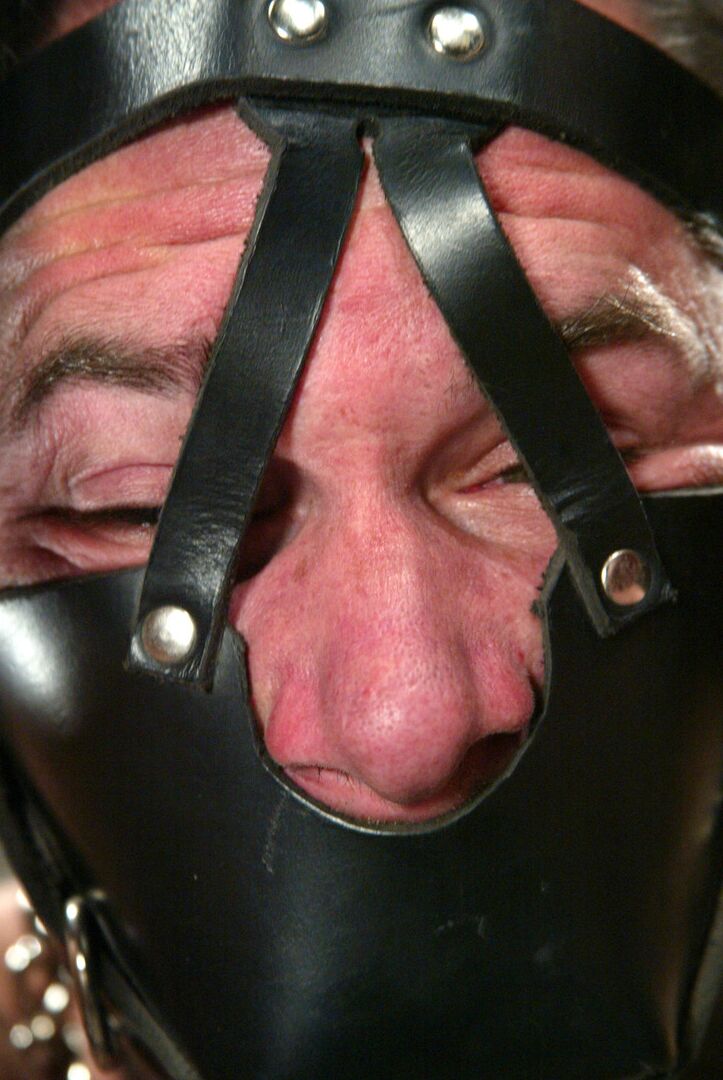 21P Men In Pain Ed Stone, Rita Faltoyano