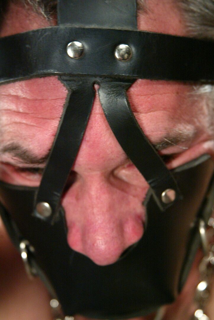 21P Men In Pain Ed Stone, Rita Faltoyano