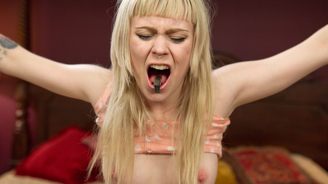 21P Culo batido Anna Tyler, Cherry Torn