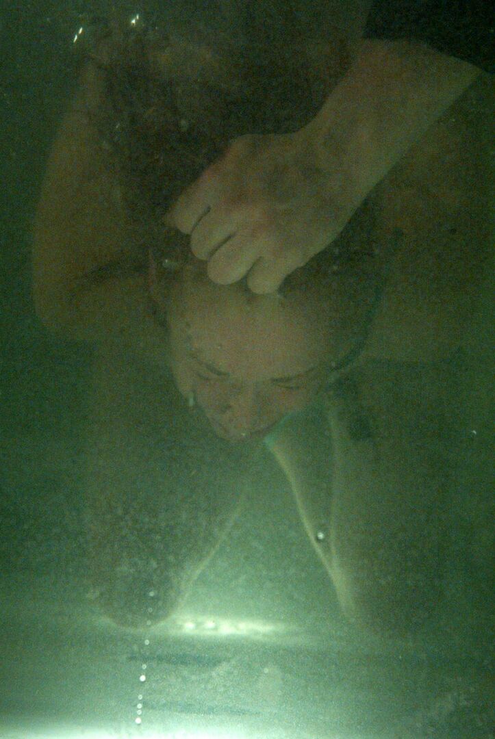21P Bondage de agua Scarlett Flame
