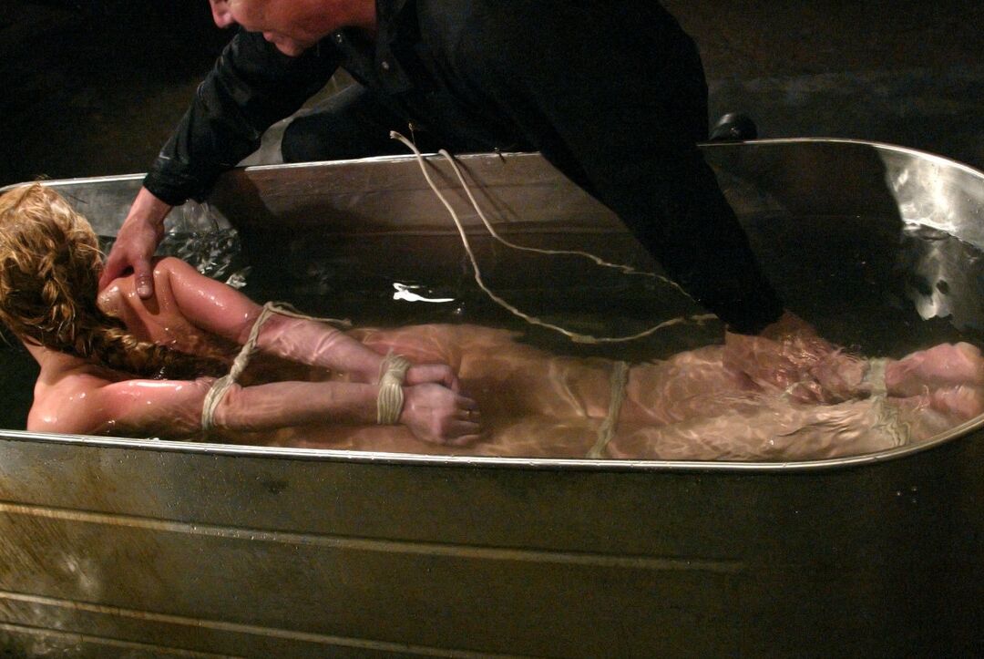 21P Water Bondage Tawni Ryden