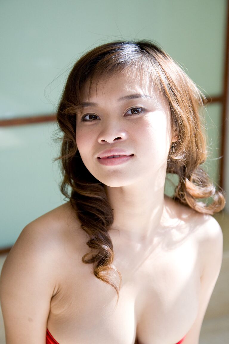 21P Met Art Pansy Lam