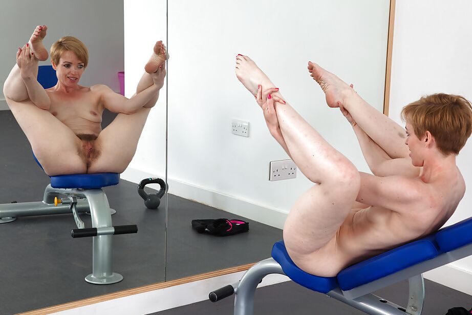 16P Maria, femme mûre, aime le sport et pose nue de tout son cœur