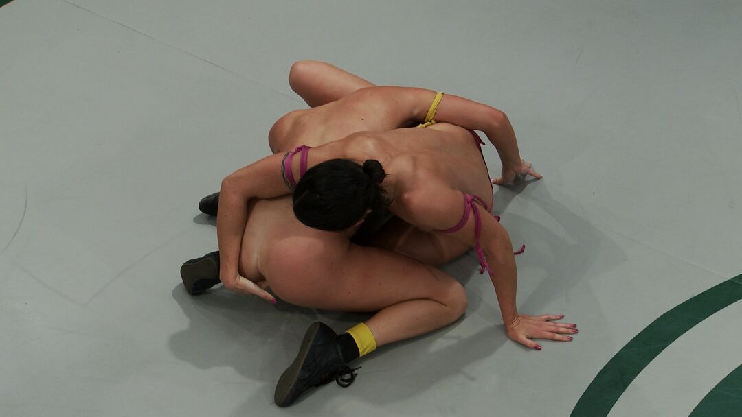 21P Ultimate Surrender Krissy Lynn, Wenona