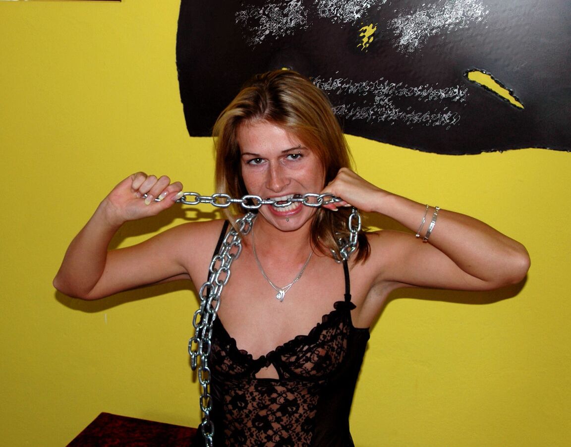 16P Solo girl wields a knife and a gun while in lingerie and thigh-high boots