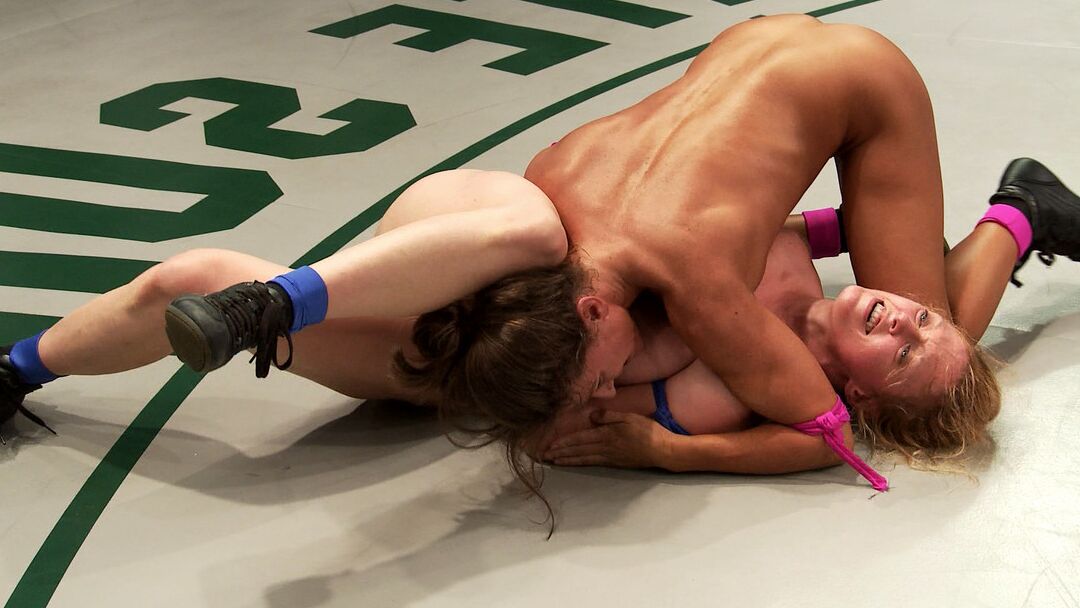 21P Ultimate Surrender Ariel X, Dee Williams