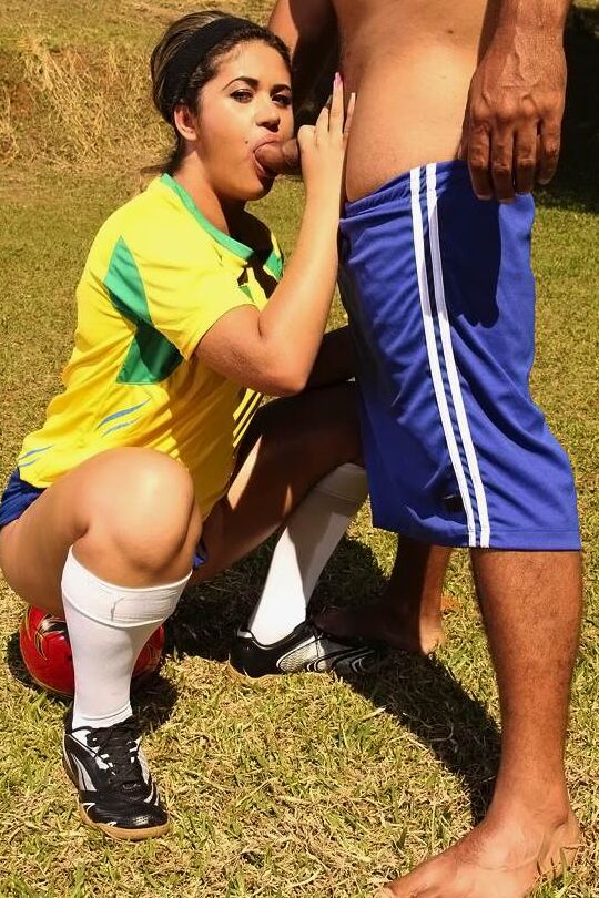 16P Brazilian soccer playing chick with a big ass bangs her coach after a match