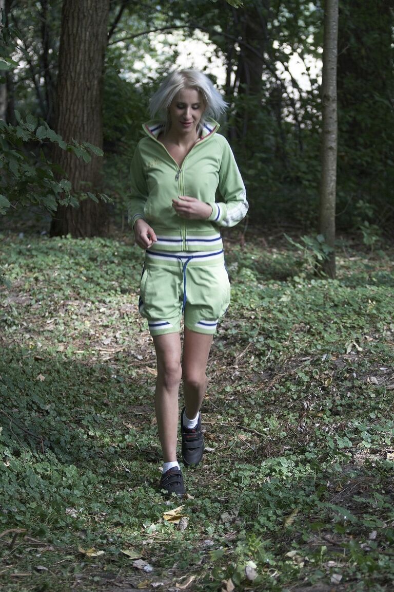 17P Morning jogging in the local park ends for Vera with old and young fucking