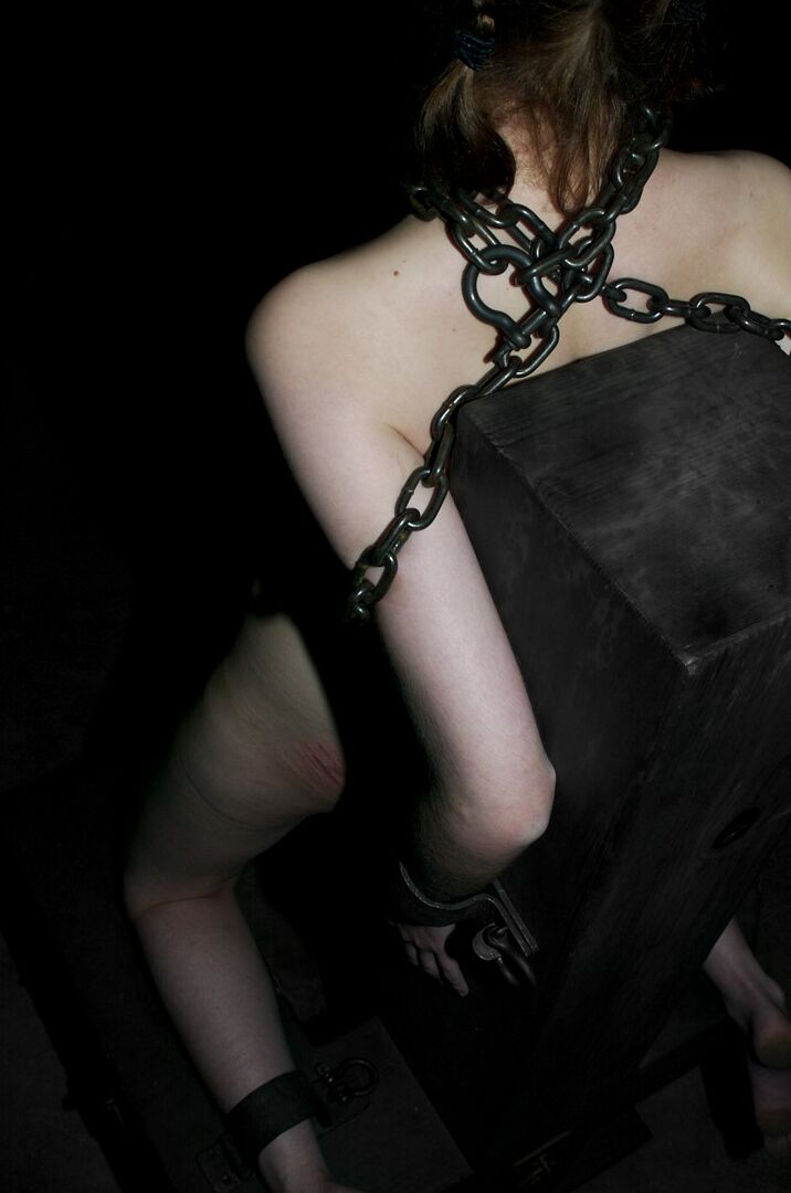 21P Device Bondage Kristine