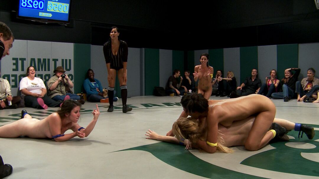 21P Ultimate Surrender Emma Haize, Gia DiMarco, Isis Love, Lyla Storm, Serena Blair