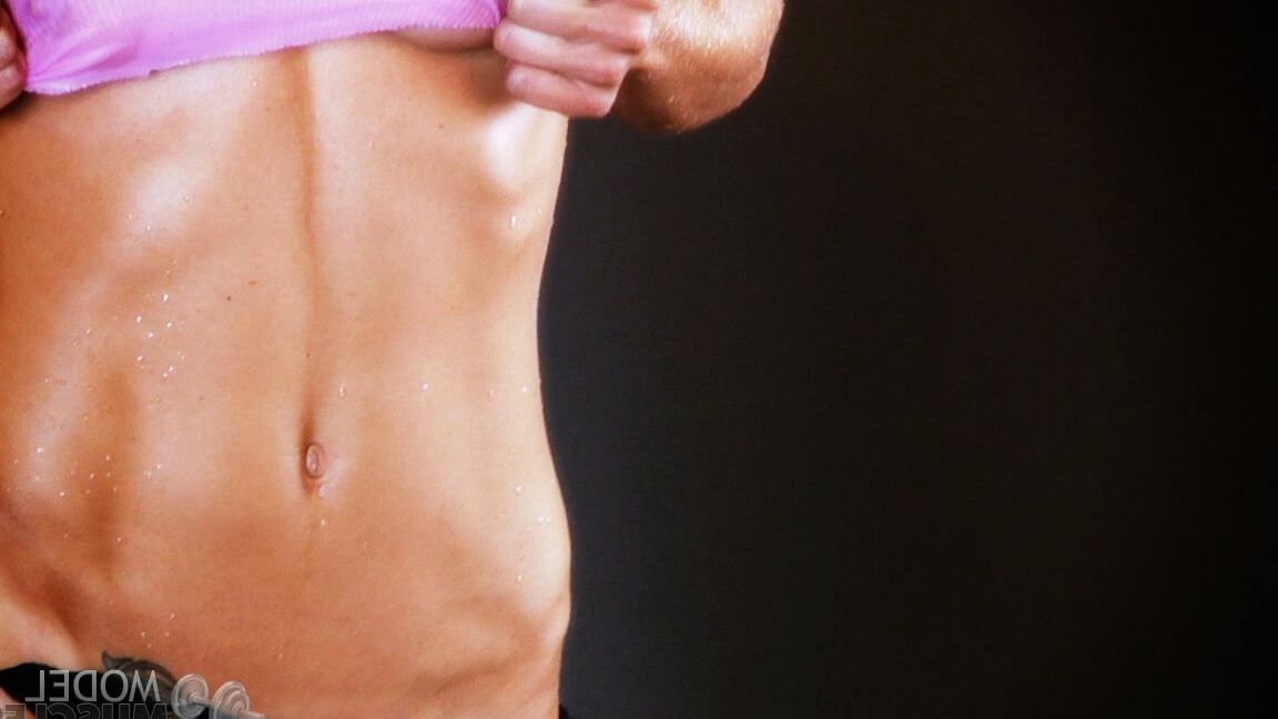 21P Bodybuilder Vicky Star showing off her lean sweaty body & her flat tummy