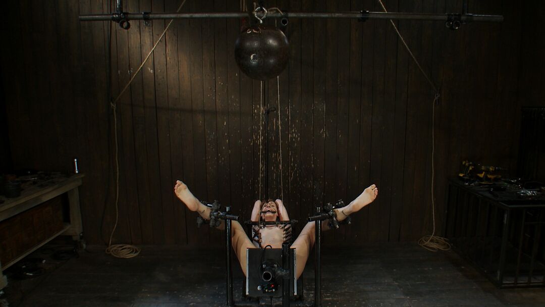 21P Device Bondage Dylan Ryan