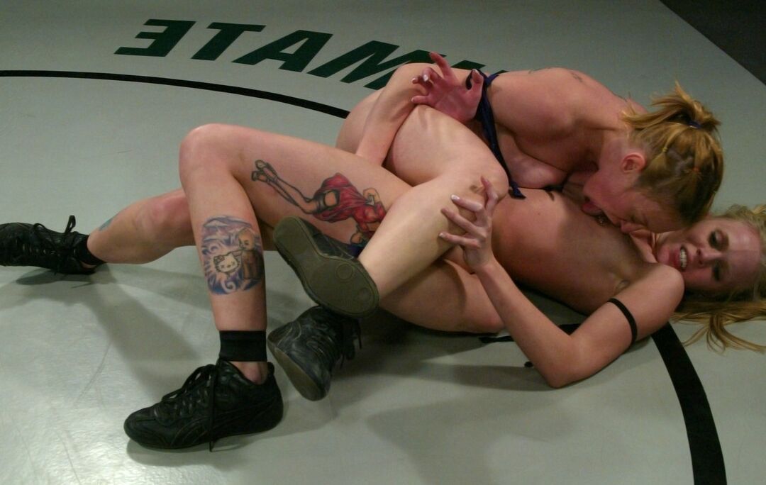 21P Surrender ultime Dee Williams, Sarah Jane Ceylan