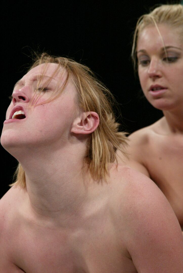 21P Ultimate Surrender Dee Williams, Hollie Stevens