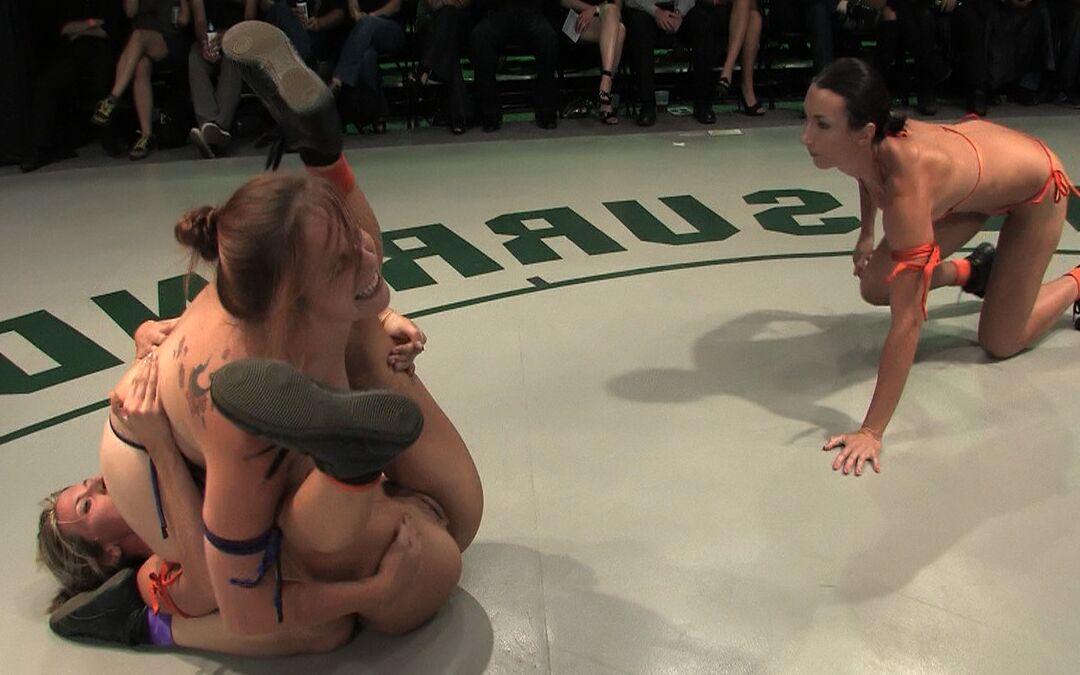 16P Ultimate Surrender Ariel X, Bella Rossi, Hollie Stevens, Wenona