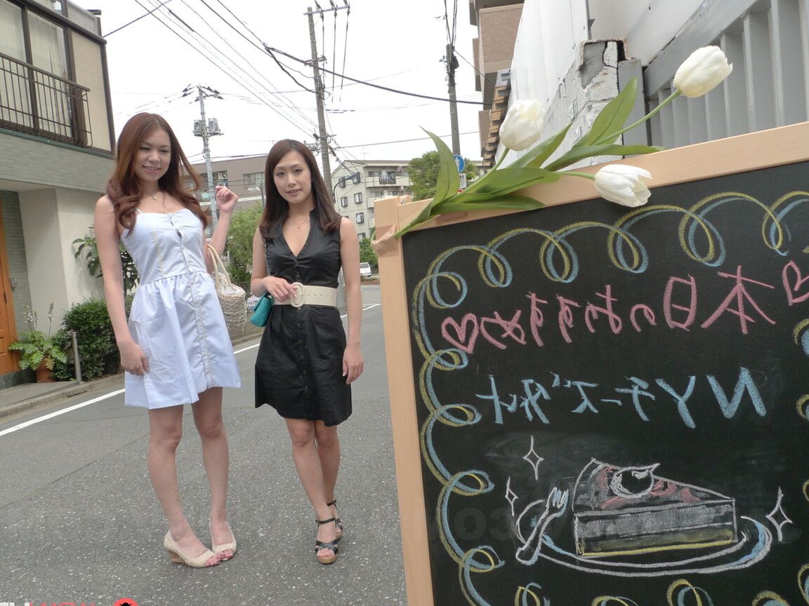 21P Japanese nymphos Kai Miharu and Yanagida Yayoi get toyed & dicked in a 4some