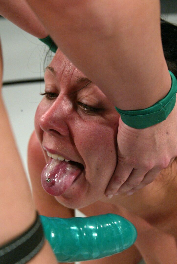 21P Ultimate Surrender Julie Night, Vendetta