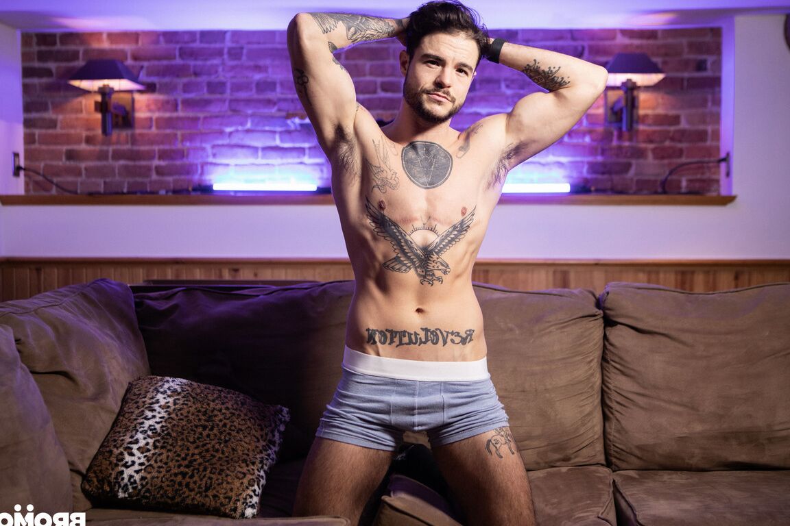 16P Men Com Tommy Tanner, Tony D Angelo
