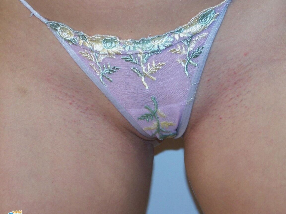 16P Amateur chick Toni Fay pees her pants and while taking a shower