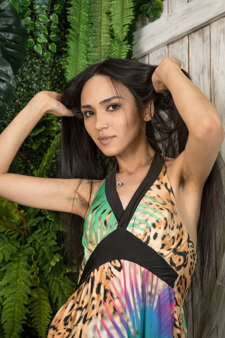 21P Super skinny model Rezza exposes her bushy crotch and tiny tits