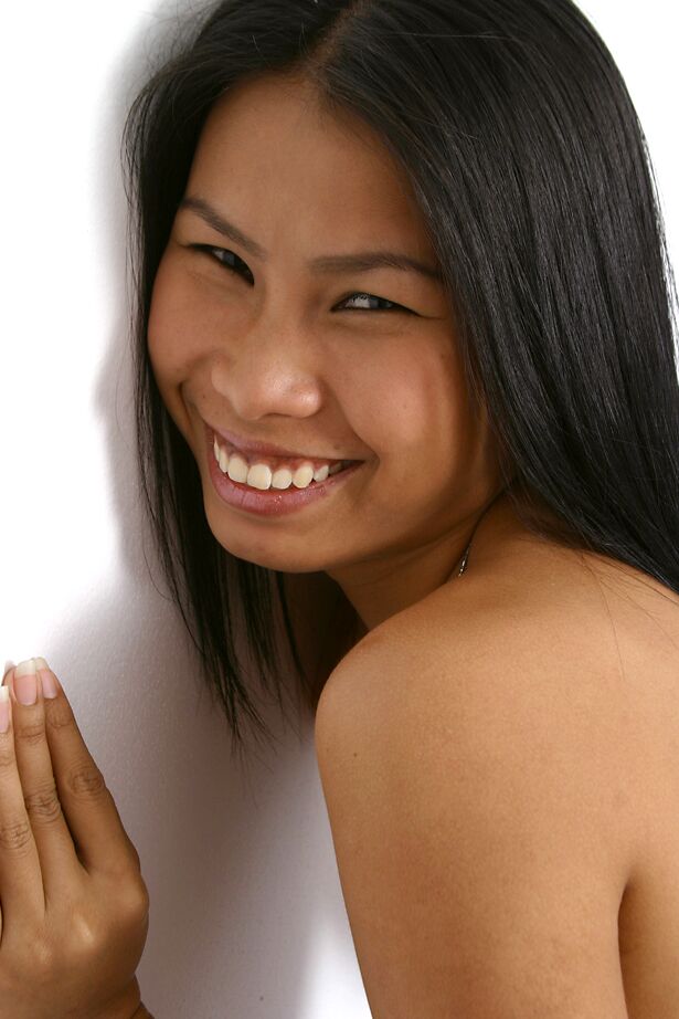 16P Amateur Asian unveiling tiny boobs and hairy snatch while undressing