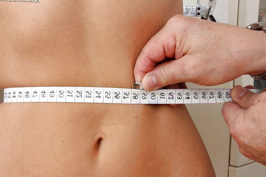 16P Graceful blonde cutie has some fun at her full gyno examinations