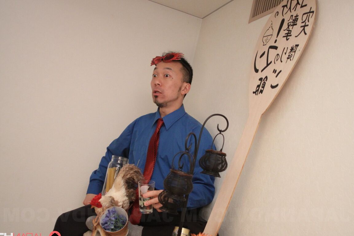 Die 21P-Japanerinnen Ryo Shinohara und Yuko Miyamura lassen sich bei einem Dreier cremig machen