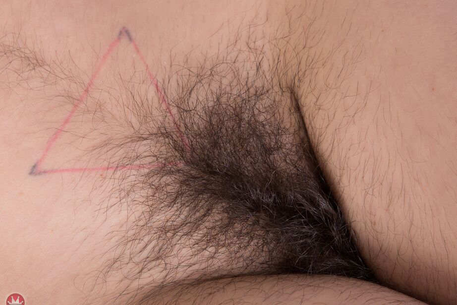 16P Older hirsute woman Stacey Stax models in the nude after bikini tossing