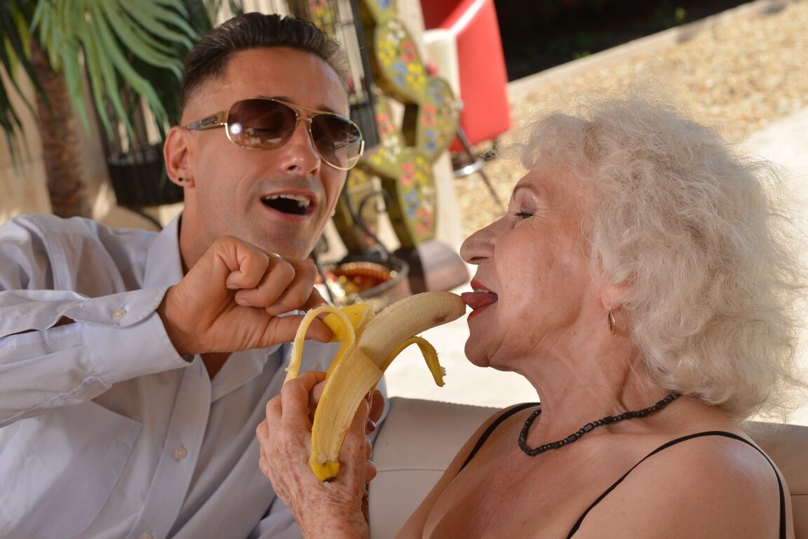 21P Wrinkled granny Norma B getting pounded hard by a young throbbing cock