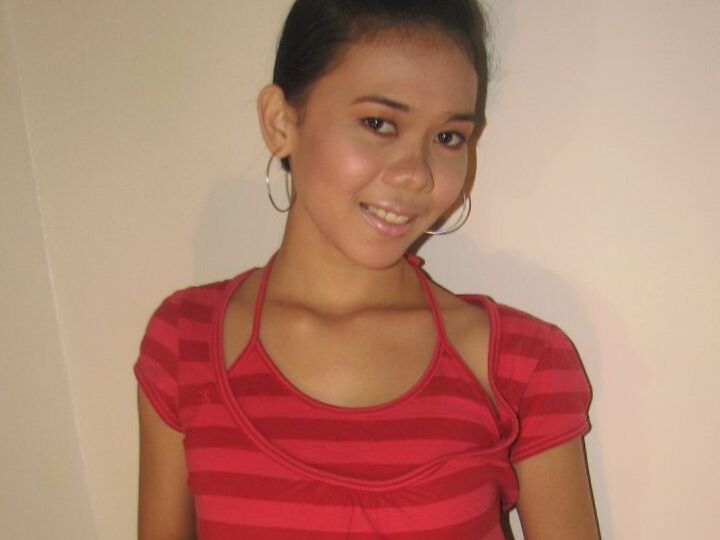 12P Filipina 18 Seios Pequenos Gata Adolescente