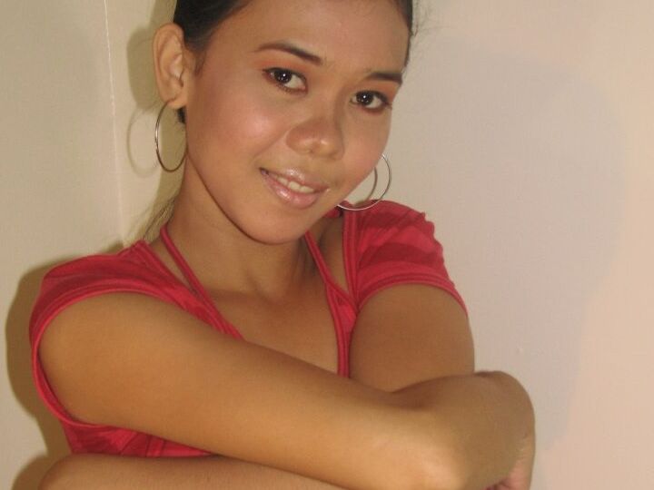 12P Filipina 18 Seios Pequenos Gata Adolescente