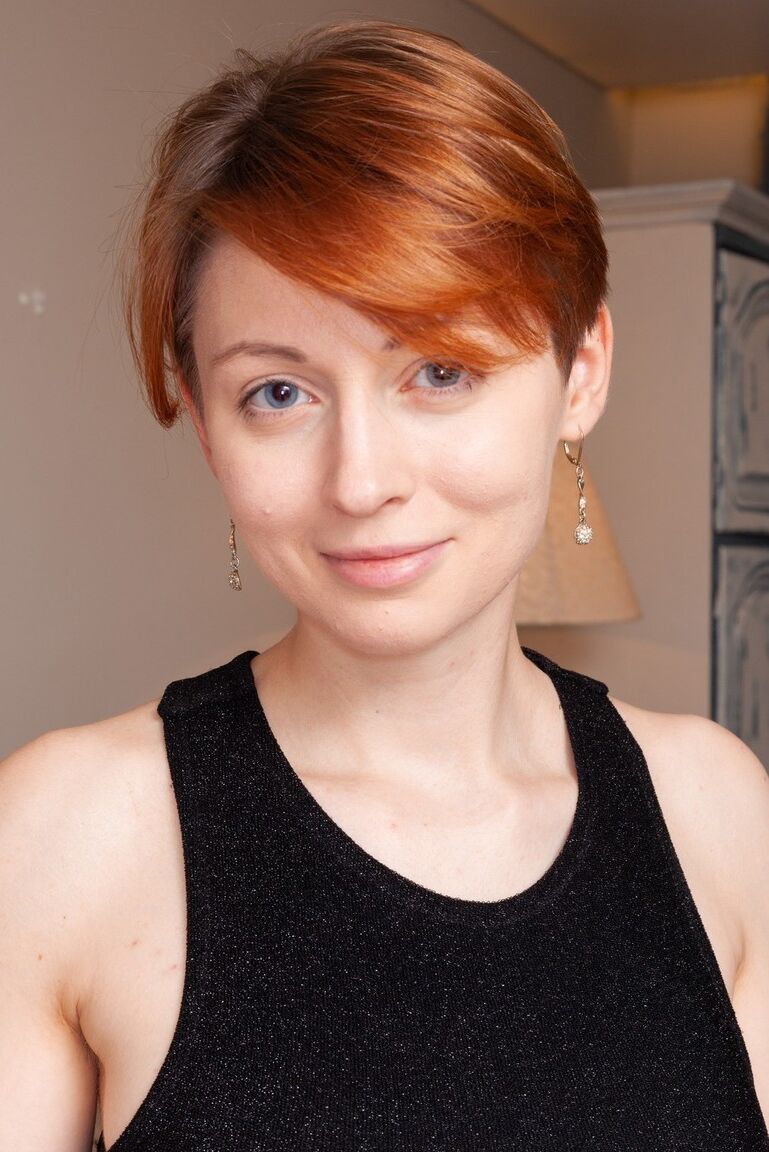 16P Short haired redhead fingers her bush after baring her firm tits