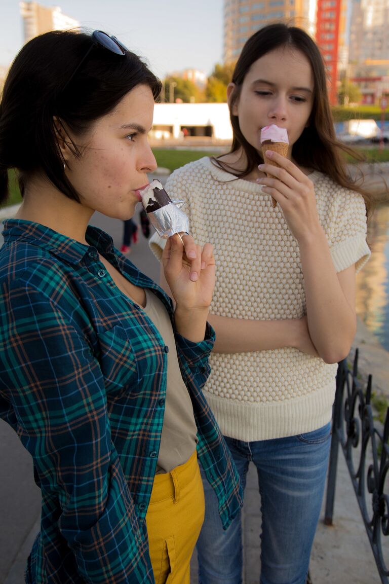 21P Clube Dezessete Lucy U, Ole Nina