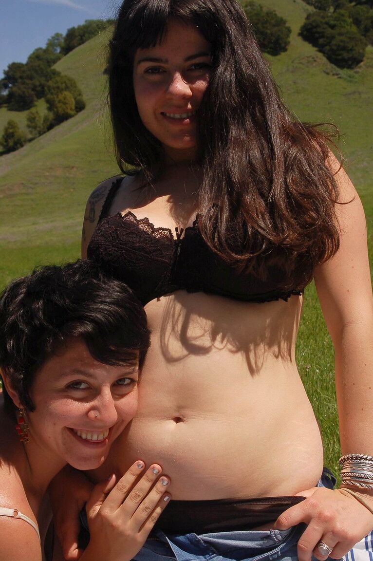 21P Cleo natural impertinente, Nikki Silver