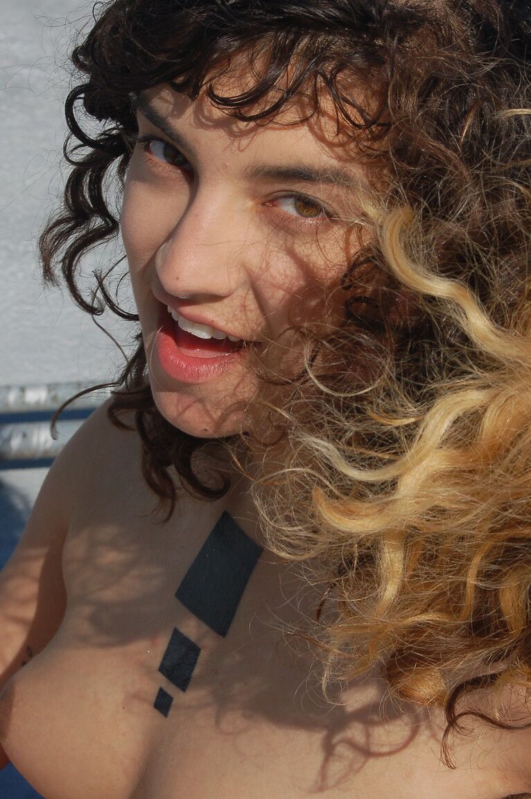 21P Pierre Bianca Naturelle Coquine, Samone