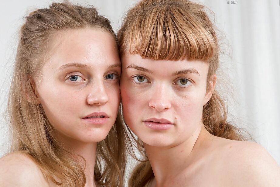 16P European lesbians Laney & Lucy please each others beaver with tongues