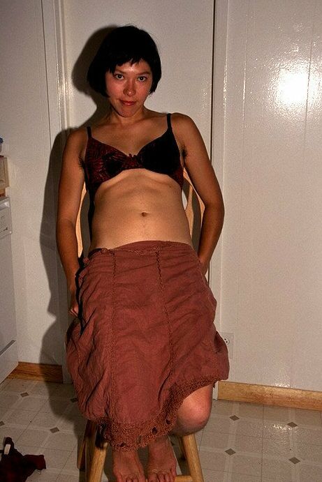 16P Latina amateur Amanda flashing hairy armpits while exposing all natural bush