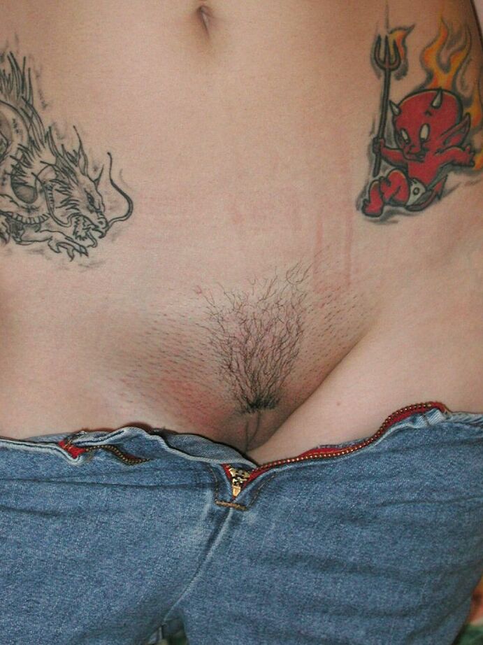 16P Amateur Latina Gwen displaying tattoos and big natural tits after undressing