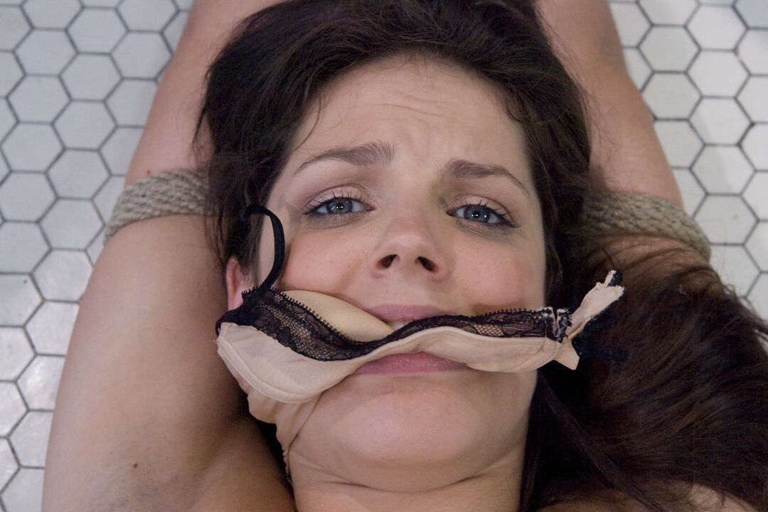 20P Lezdom Harmony ties up brunette Bobbi Starr & toys her asshole on the floor
