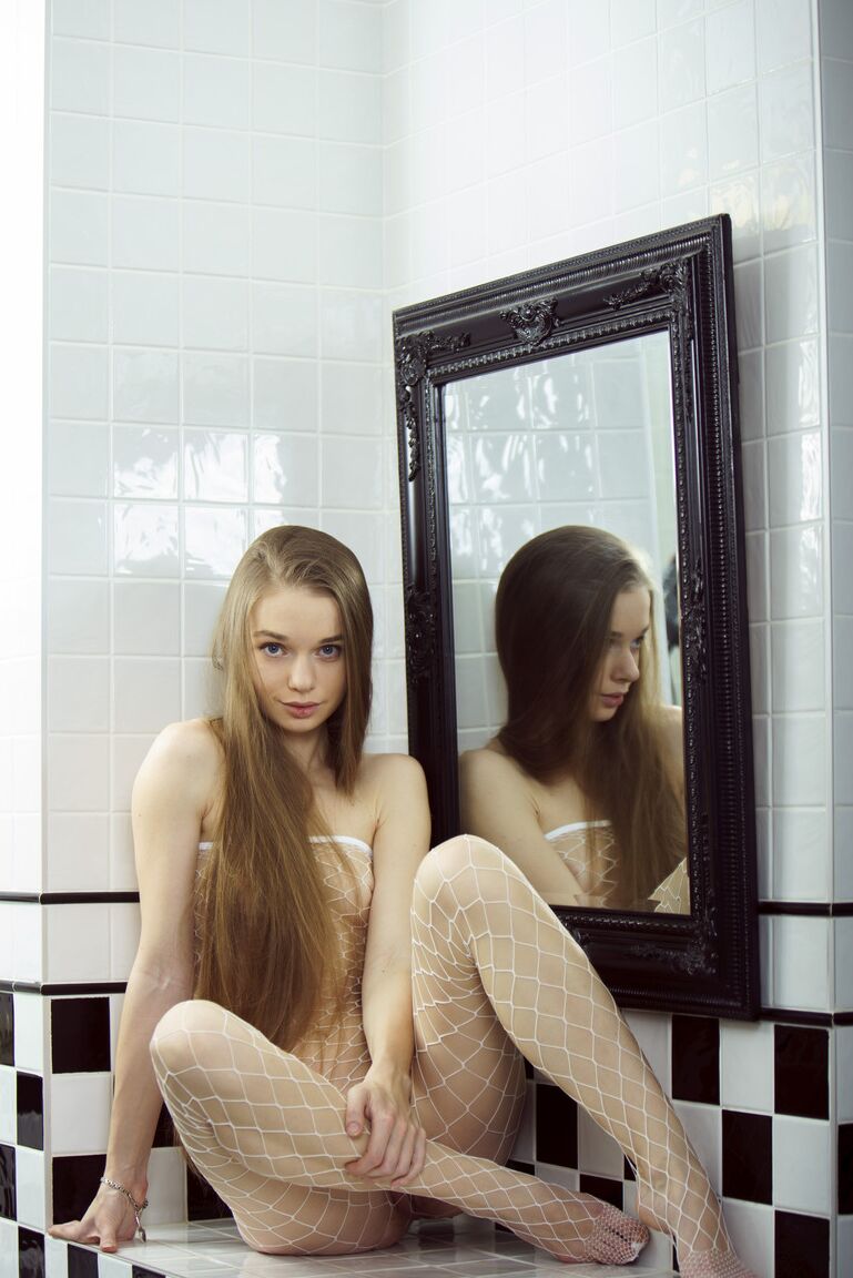 21P Met Art X Milena D