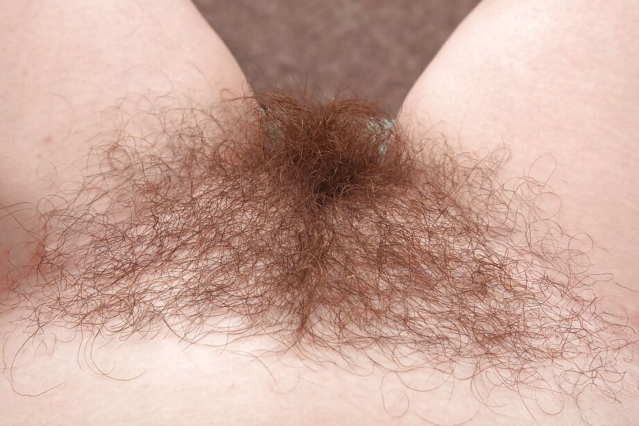 16P Hairy amateur Sofia Matthews won't leave us alone without surprise