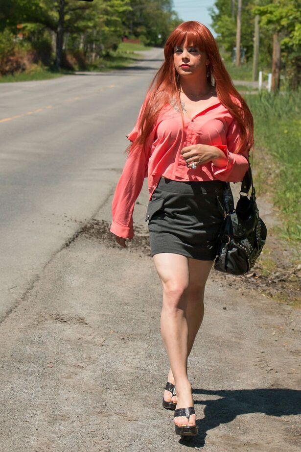 15P FIERY redhead Kelly Monrock is a gorgeous little Quebec cutie with it going ON