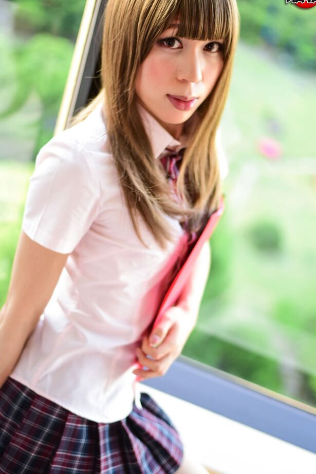 15P CHIHIRO MITSUZUKA is such a little poser There's nothing she loves more than