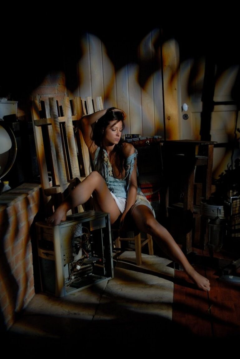 16P Melisa Mendini is waiting for you in a old factory